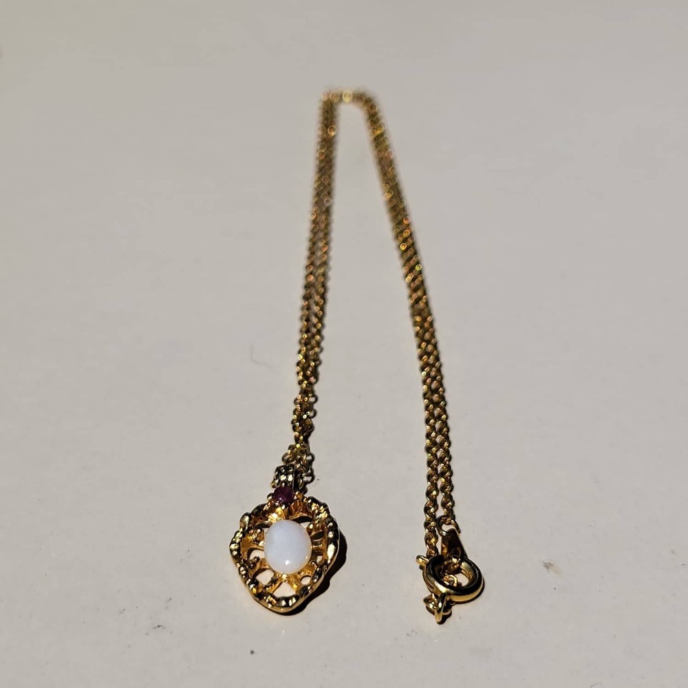 Vintage Gold Plated Genuine Fire Opal Ruby Pendant Gold White Red Necklace - Picture 4 of 6